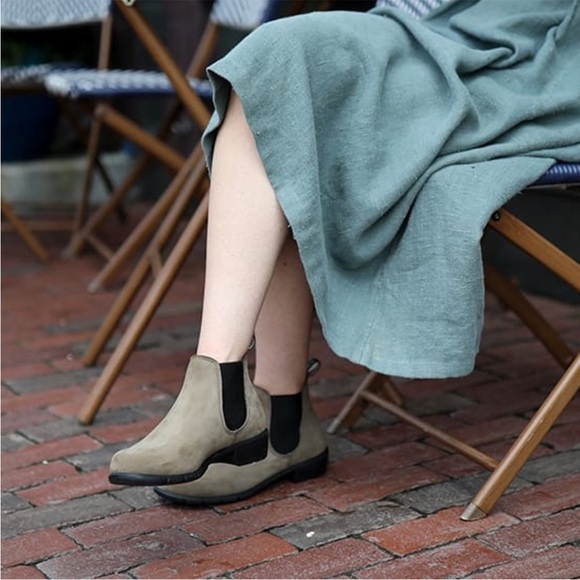 Blundstone 1974 Chelsea Boots. New! Nubuck, USA size 6 - Picture 6 of 11